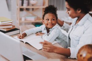 Devenir éducatrice de jeunes enfants